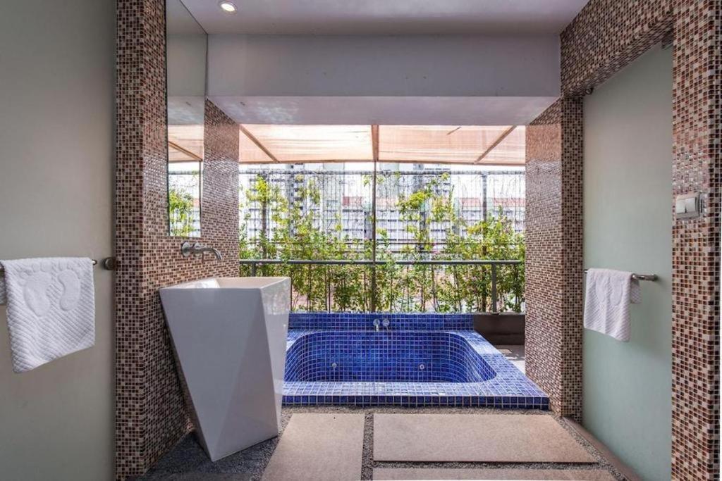 Reddoorz Hotel Plus @ Little India Singapore Bagian luar foto