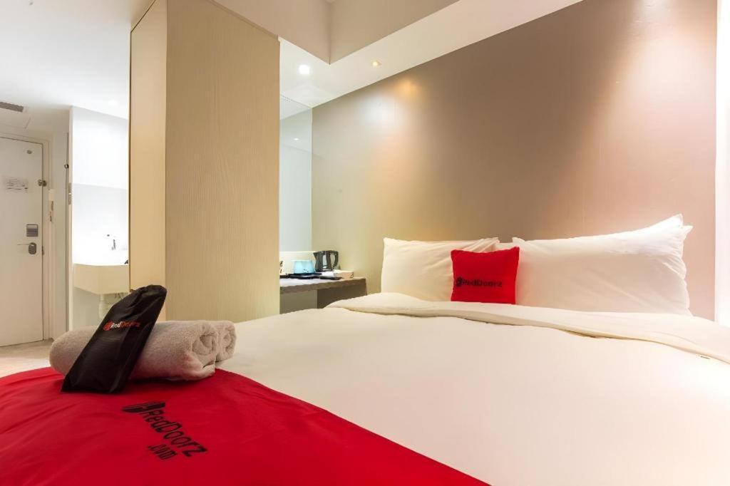 Reddoorz Hotel Plus @ Little India Singapore Bagian luar foto