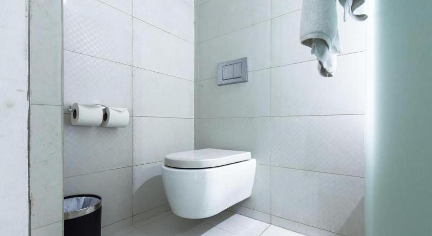 Reddoorz Hotel Plus @ Little India Singapore Bagian luar foto