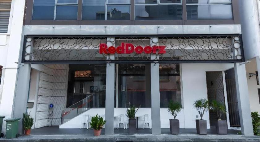 Reddoorz Hotel Plus @ Little India Singapore Bagian luar foto