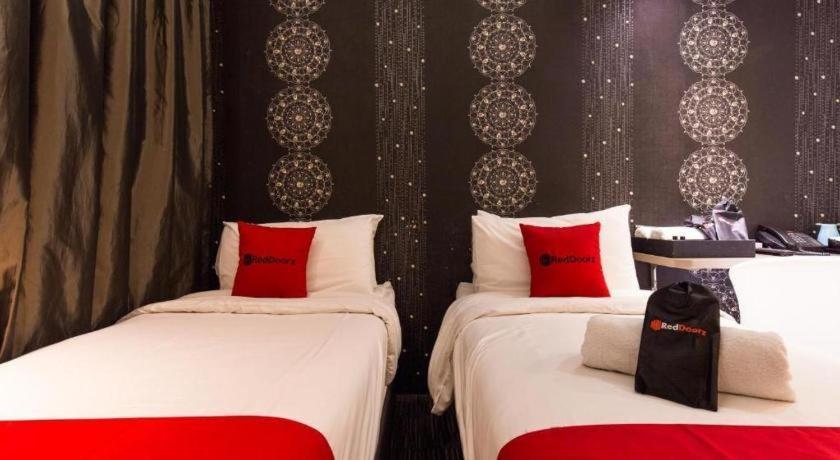 Reddoorz Hotel Plus @ Little India Singapore Bagian luar foto