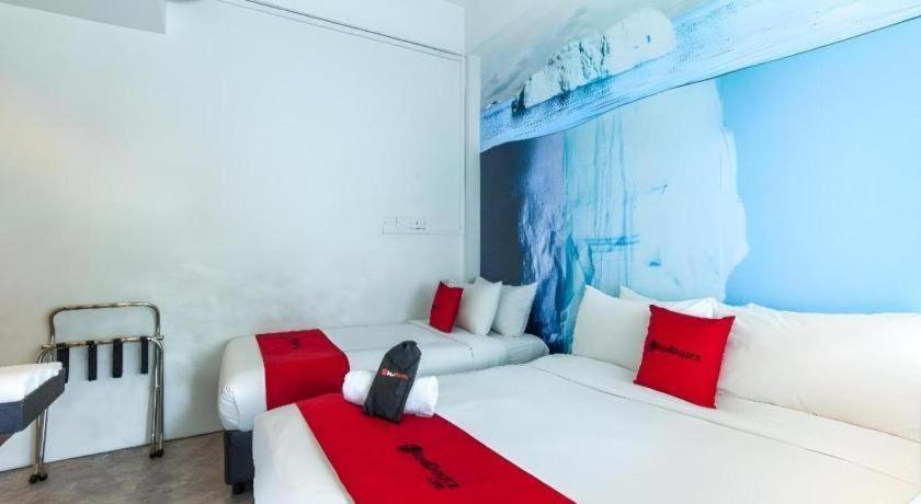Reddoorz Hotel Plus @ Little India Singapore Bagian luar foto