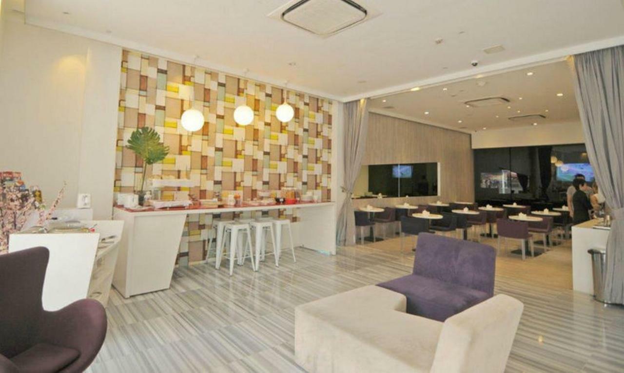 Reddoorz Hotel Plus @ Little India Singapore Bagian luar foto